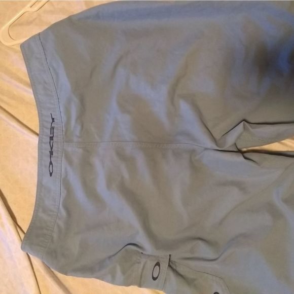 Men's Oakley board shorts - Picture 3 of 3